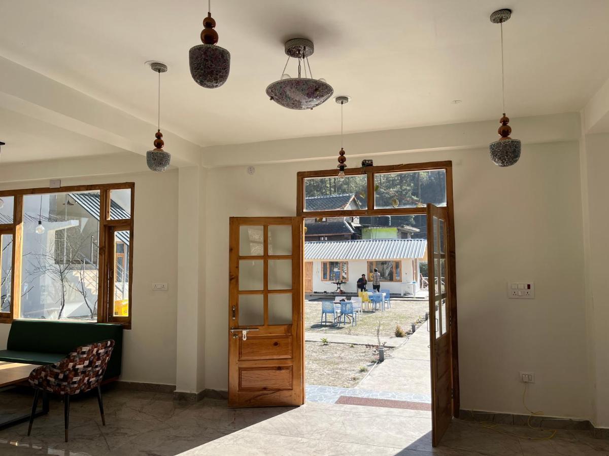 Hotel Adinova Kasol Buitenkant foto