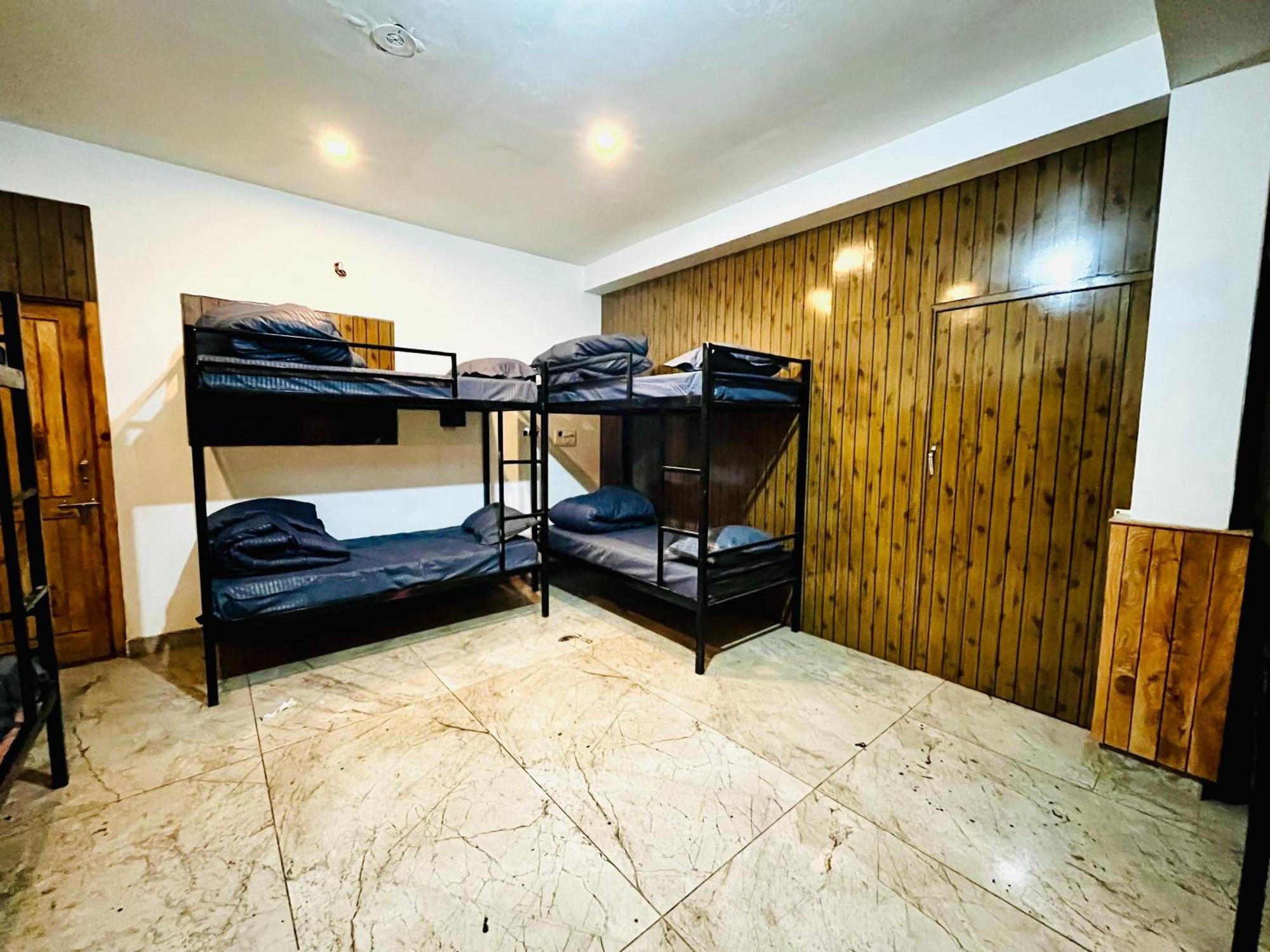 Hotel Adinova Kasol Buitenkant foto