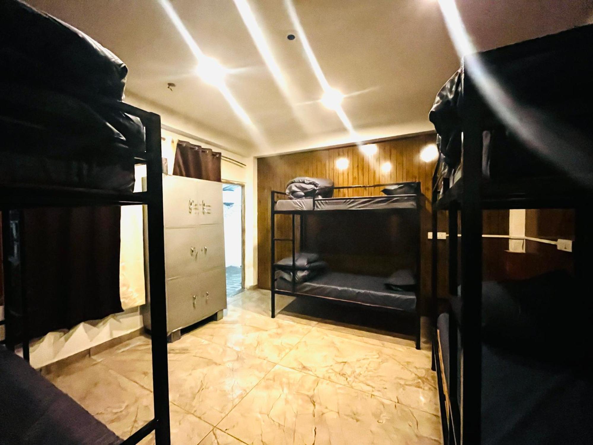 Hotel Adinova Kasol Buitenkant foto